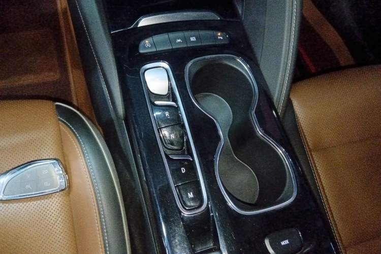 Used Buick Envision 2020 Encore S 652T Two-Wheel Drive Luxury Model Gear Lever