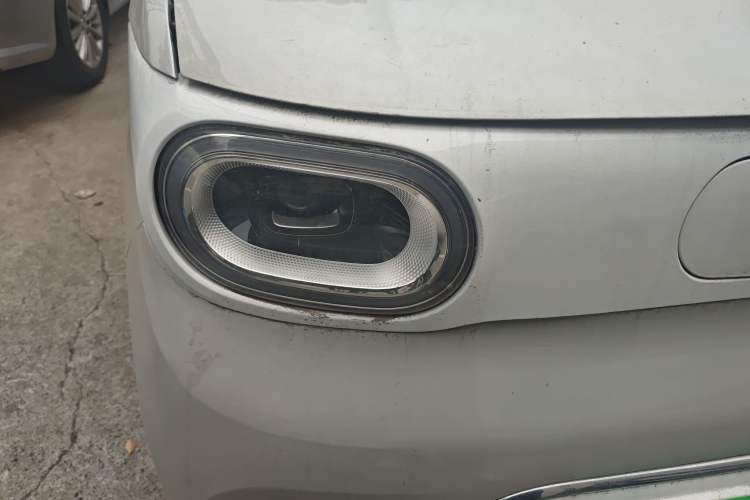 Used Wuling Hongguang MINIEV 2024 3rd Generation 215km Advanced Version Right Front Headlight