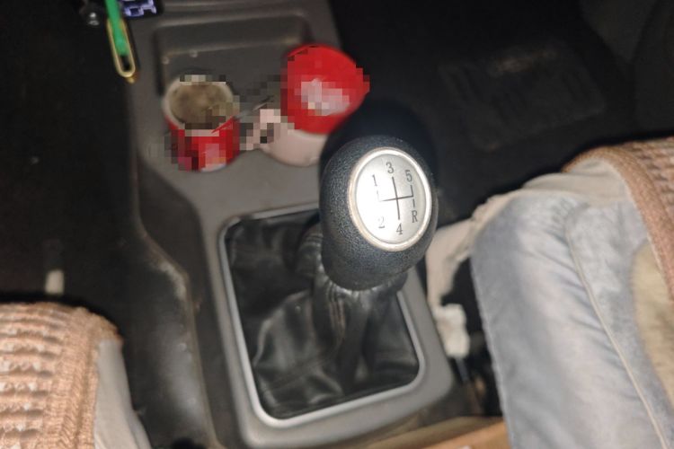 Used FORTHING Lingzhi 2013 M3 1.6L 7-seat Standard Model
