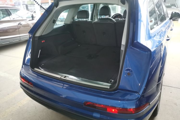 Used Audi Q7 2018 45 TFSI S line Sport Edition Trunk