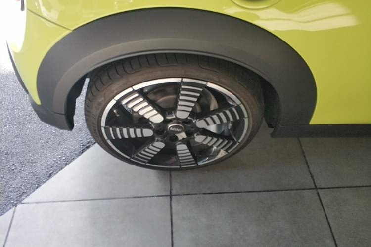 Used MINI MINI 2023 Revised 2.0T COOPER S CABRIO Artist