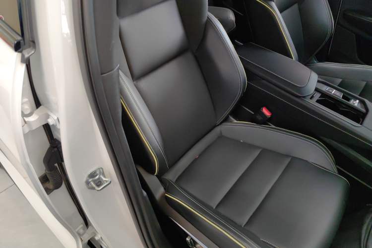 Used Lynk & Co 06 2023 Remix 1.5T Dynamic Halo