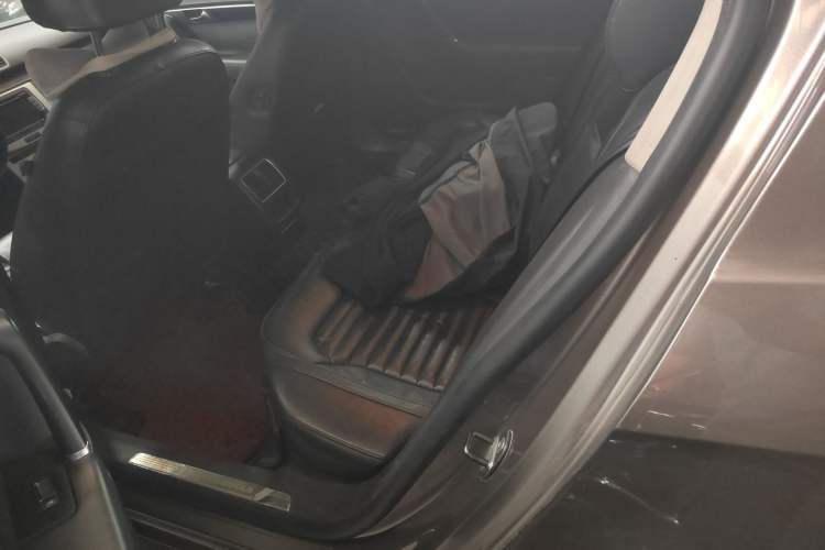 Used Volkswagen Magotan 2013 1.8TSI Luxury Model