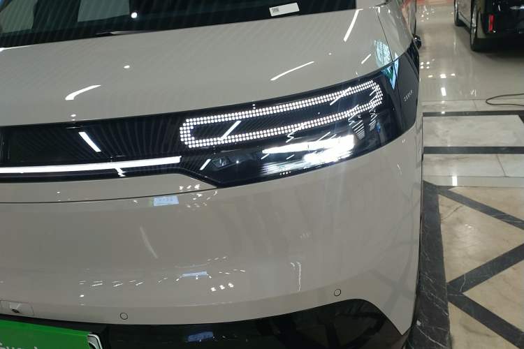 Used Zeekr MIX 2025 Long-Range Intelligent Driving Edition
