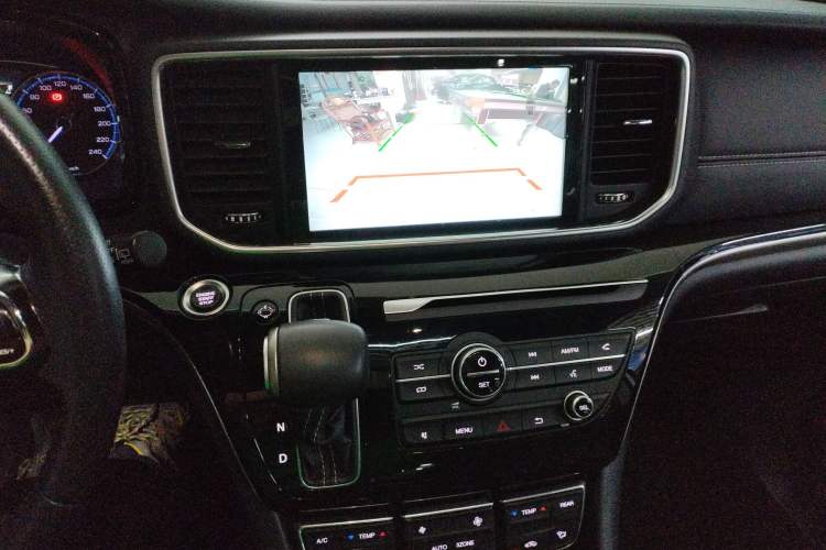 Used GAC Trumpchi M8 2020 Flagship Model 390T Deluxe Edition Audio And AC Panel