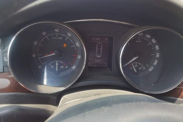 Used Skoda Superb 2013 1.8TSI Automatic Yashi Edition Instrument Cluster