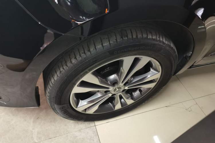 Used Mercedes-Benz V-Class 2018 V 260 Avantgarde Edition China VI