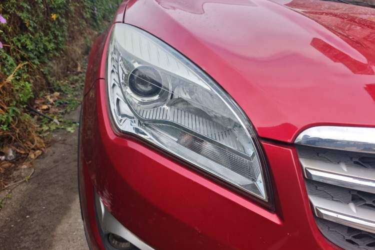 Used Changan CS35 2015 1.6L Automatic Luxury Model China IV Standard