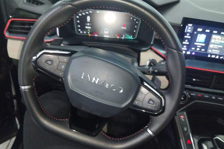 Used Lynk & Co 06 2020 1.5T YAO Halo