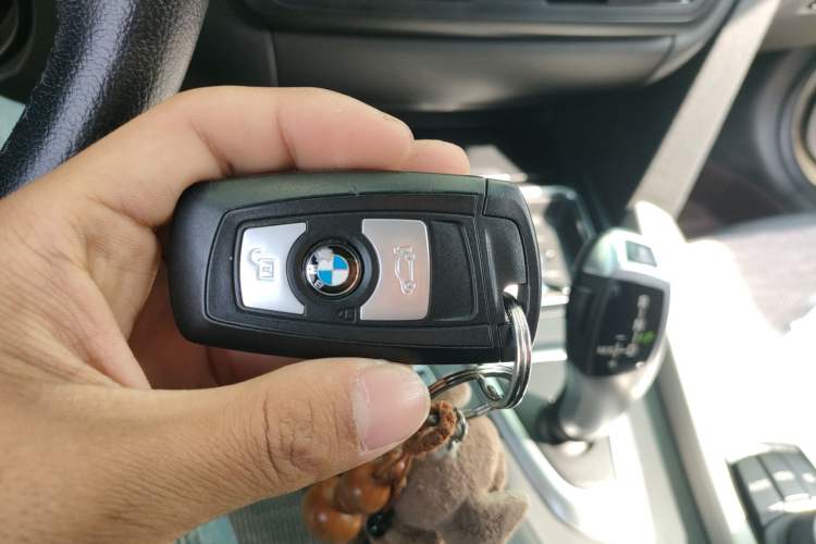 Used BMW 3 Series 2014 320Li Fashion Model
