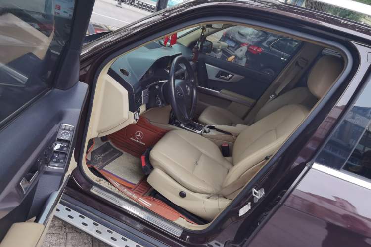 Used Mercedes-Benz GLK-Class 2012 GLK 300 4MATIC Fashion Model Driver Seat