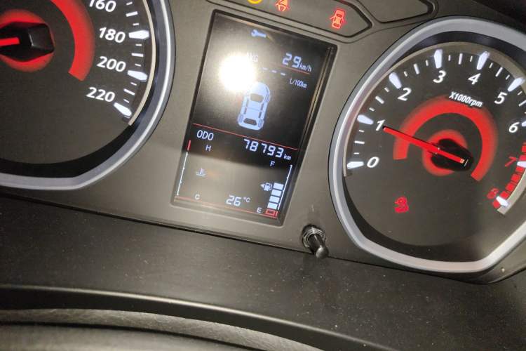 Used Soueast DX3 2018 1.5L Manual Flagship Edition Odometer Close Up