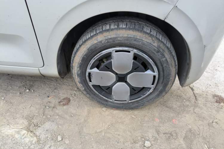 Used Wuling Air ev 2023 - Four Seats - Advanced Edition Right Front Wheel Hub