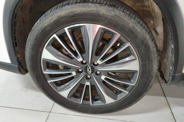 Used Chery Tiggo 8 PRO 2024 Champion Edition 390T Two-Wheel Drive Peak Version 5 Seats
