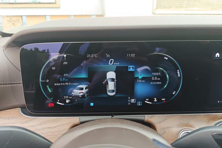 Used Mercedes-Benz E-Class 2021 Facelift E 260 L
