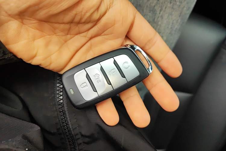 Used CHANGAN CS95 2019 2.0T Four-Wheel Drive Prestige Version