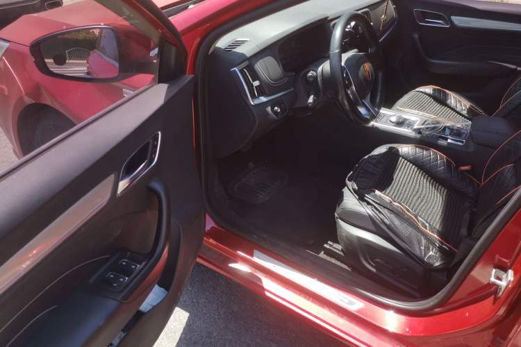 Used Roewe i6 New Energy 2017 45T Hybrid Connect & Smart Enjoyment Edition