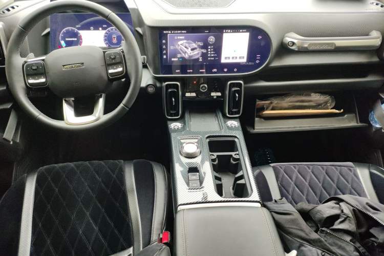 Used Haval DARGO 2022 2.0T DCT All-Wheel-Drive Xiaotianque Version Center Console