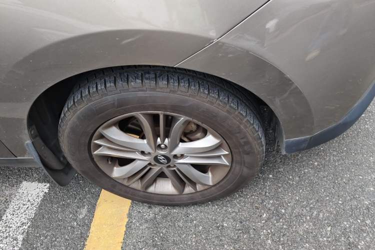 Used Hyundai ix35 2013 2.0L Automatic Two-Wheel Drive Smart GLS China IV Standard