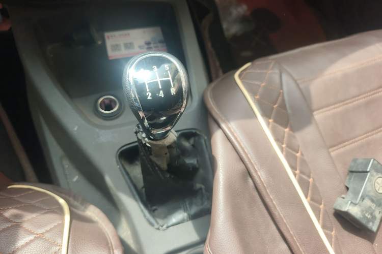 Used Wuling Hongguang 2015 1.5L S Basic Version China V Standard
