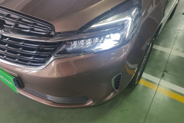 Used Buick GL8 2022 Land Business Class 652T Luxury Model
