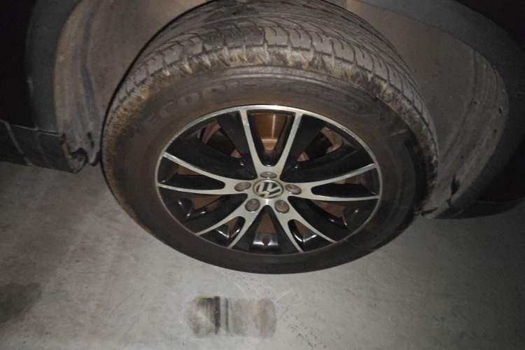 Used Volkswagen Tiguan 2015 1.8TSI Automatic Two-Wheel Drive Luxury Model Right Front Wheel Hub