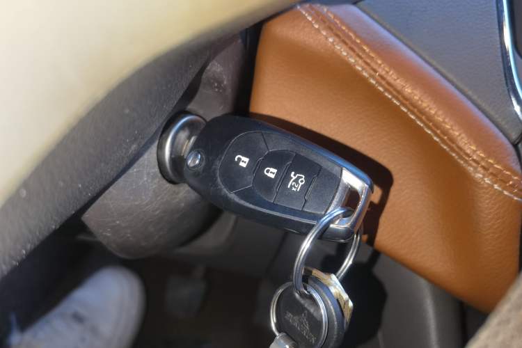 Used Chevrolet Cruze 2015 1.5L Manual Fashion Edition