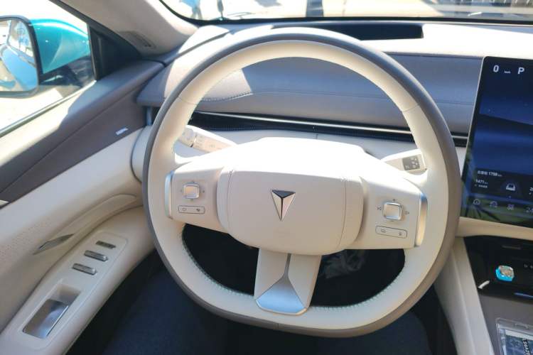 Used Deepal L07 2024 300Max Qiankun Intelligent Driving ADS SE Range-Extended Version