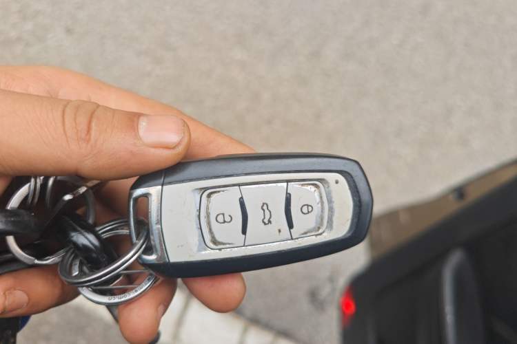 Used Geely Auto Emgrand 2016 Sedan 1.5L Manual Upward Edition