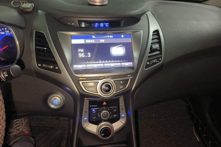 Used Hyundai Elantra (5th Generation / Langdong) 2016 1.6L Manual Luxury Model
