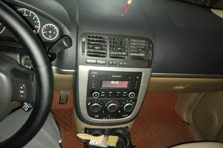 Used Buick GL8 2014 2.4L Executive Edition