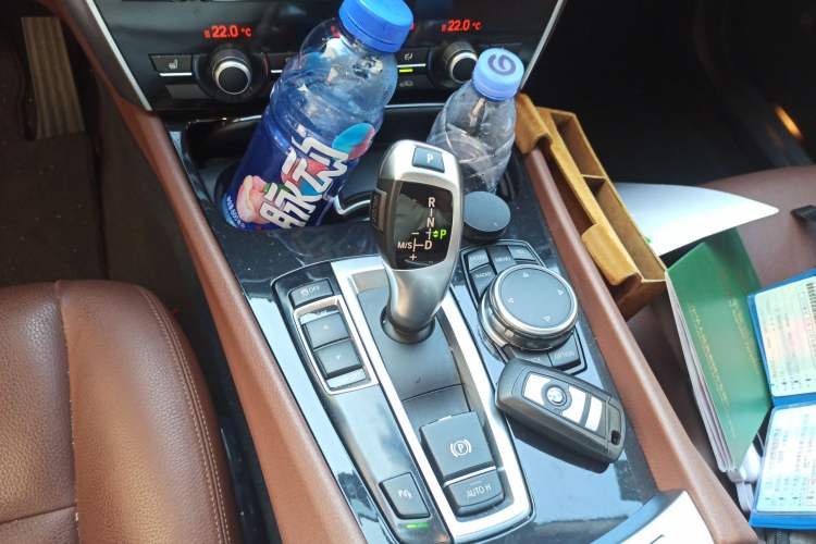 Used BMW 5 Series GT 2015 528i Leading Model