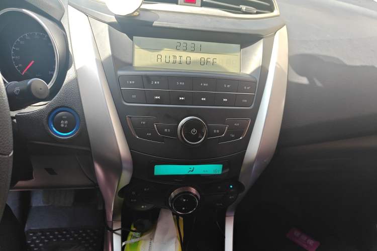 Used BYD Yuan New Energy 2019 EV360 Smart Connect Leading Model Audio And AC Panel