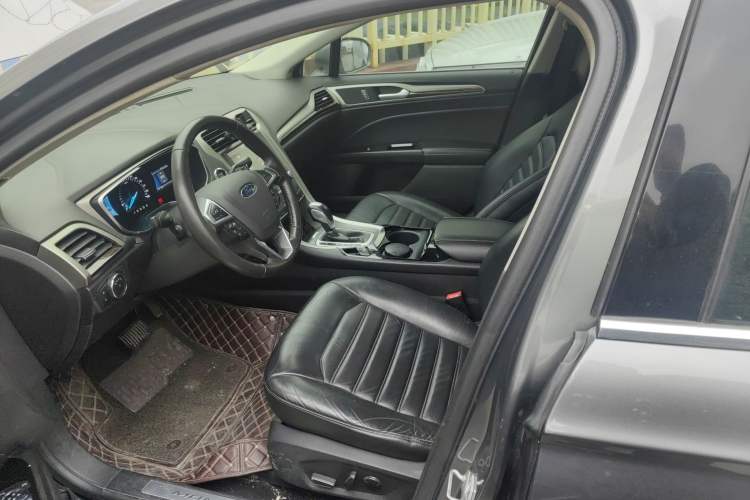 Used Ford Mondeo 2013 2.0L GTDi 200 Luxury Model