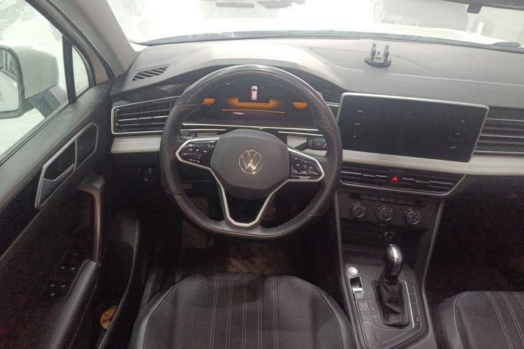 Used Volkswagen Tiguan L 2023 330TSI Automatic Two-Wheel Drive Comfort Edition Steering Wheel