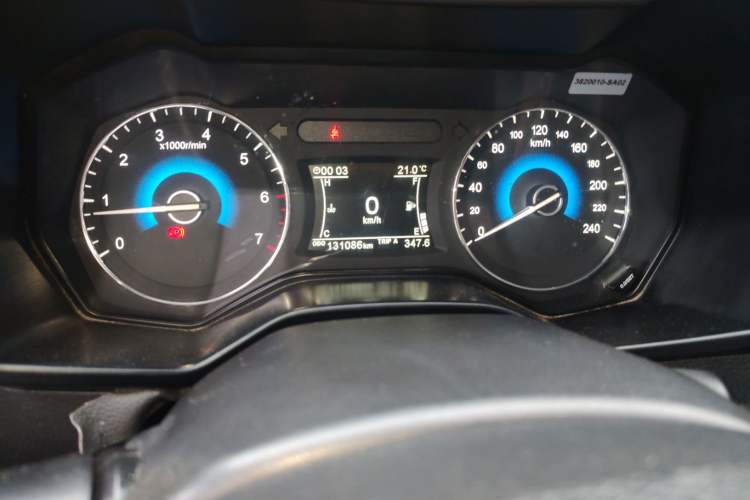 Used Dongfeng Fengon 580 2016 1.5T Manual Luxury Edition
