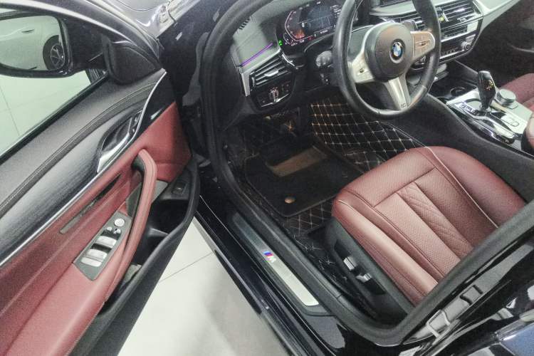 Used BMW 5 Series 2023 530Li Leading Model M Sport Package
