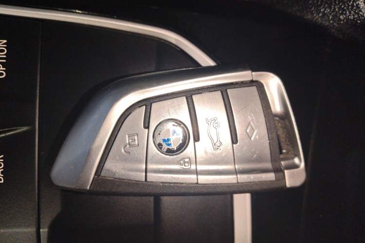 Used BMW 3 Series 2020 325Li First Edition
