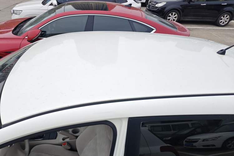 Used Nissan Tiida 2011 1.6L CVT Comfort Model Roof