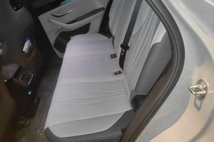 Used BYD Song PLUS New Energy 2025 DM-i Intelligent Driving 112KM Prestige Model
