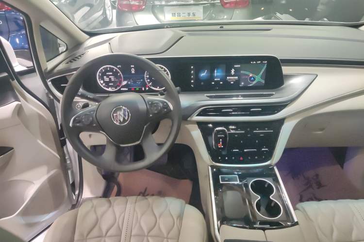 Used Buick GL8 2021 ES Landtrek 653T Comfort Edition Audio And AC Panel