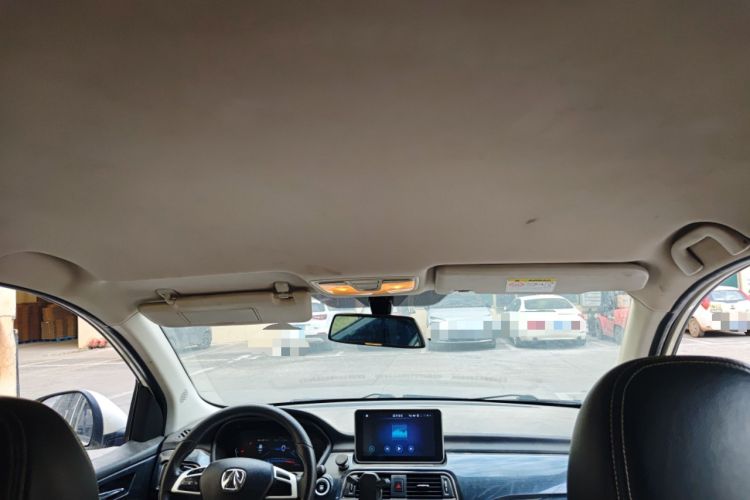 Used BAIC Weiwang M60 2017 1.5L Manual Platinum Edition
