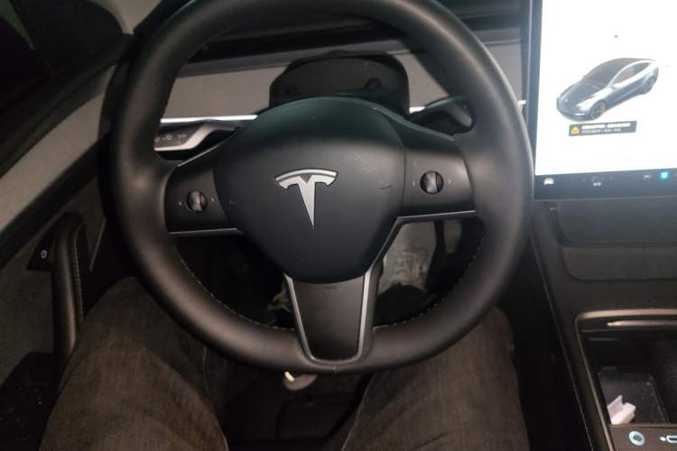 Used Tesla Model Y 2024 Rear-Wheel-Drive Version