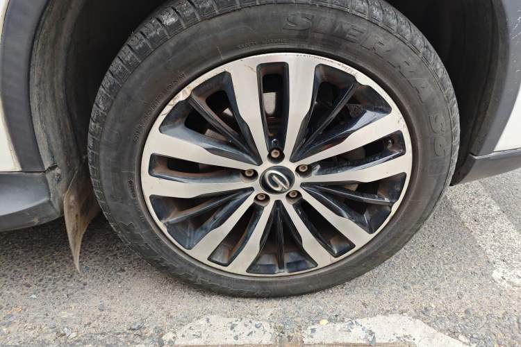 Used GAC Trumpchi GS4 New Energy 2017 1.5L PHEV Smart Enjoyment Edition Right Front Wheel Hub