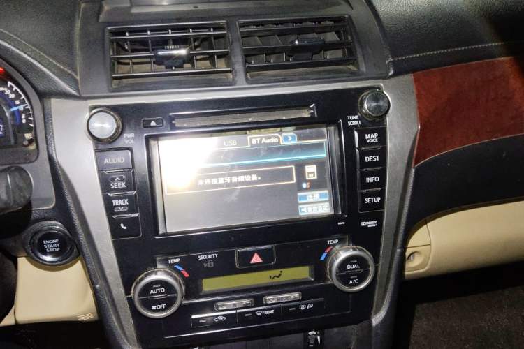 Used Toyota Camry 2012 2.5G Luxury Edition
