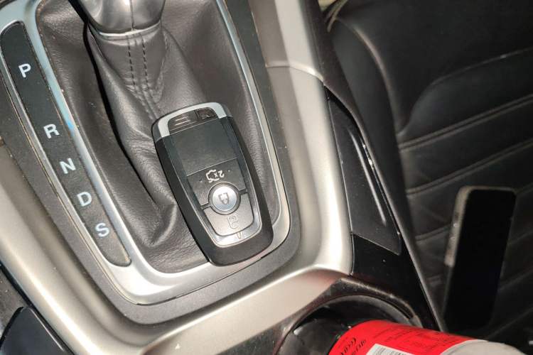 Used Ford Mondeo 2013 2.0L GTDi 200 Fashion Edition Vehicle Key