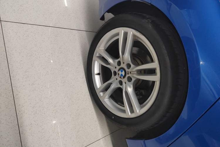 Used BMW 3 Series 2019 320i M Sport Package Right Rear Wheel Hub