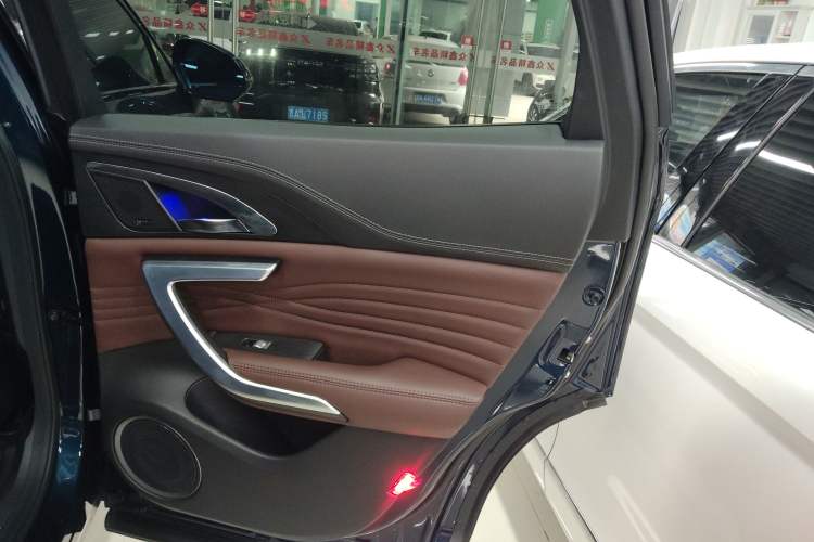 Used Wey VV7 2019 Upgraded Model 2.0T Ultra-Luxury Version China VI Standard