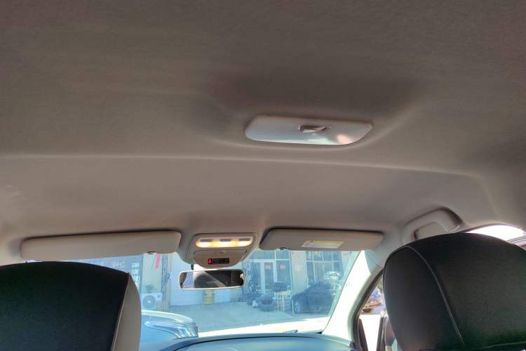 Used Renault Captur 2015 1.2T Automatic Luxury First Edition
