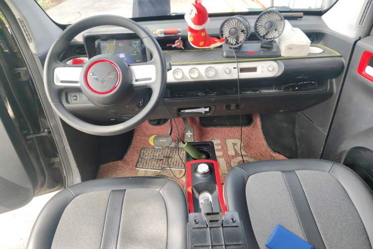 Used Wuling Hongguang MINIEV 2022 GAMEBOY 300km Enthusiast Model with Lithium Iron Phosphate